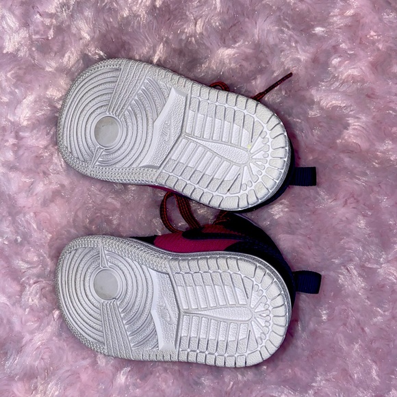 💕💜Air Jordan 1 Mid Corduroy💜💕 - Picture 4 of 4